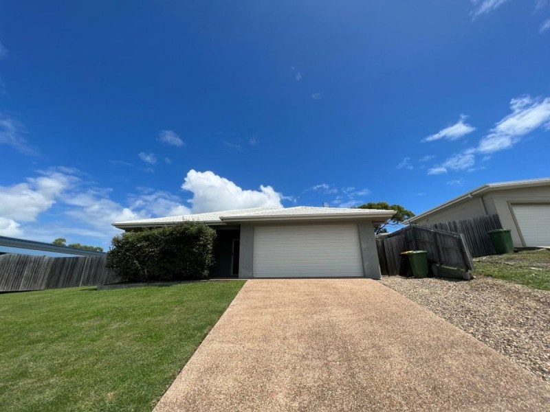 17 Sapphire Crescent, Bowen QLD 4805