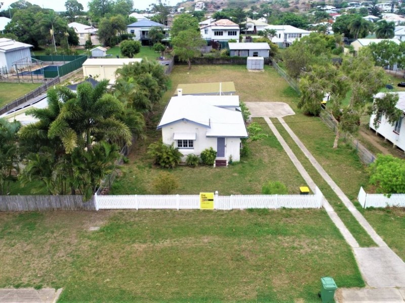 56 Poole st, Bowen QLD 4805