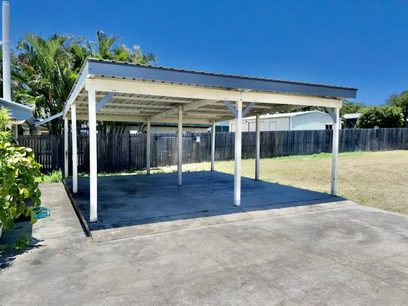 56 Poole st, Bowen QLD 4805