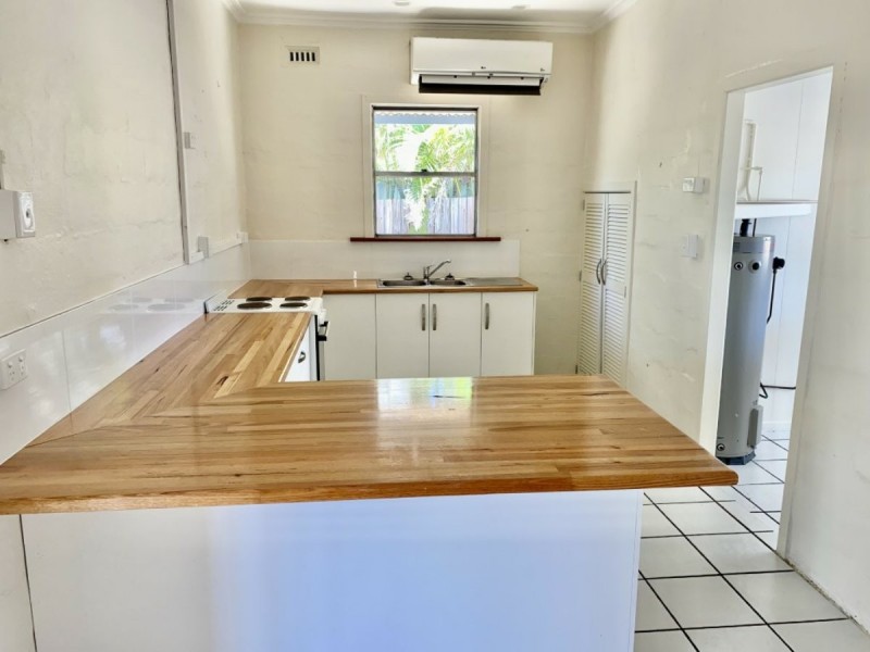 56 Poole st, Bowen QLD 4805