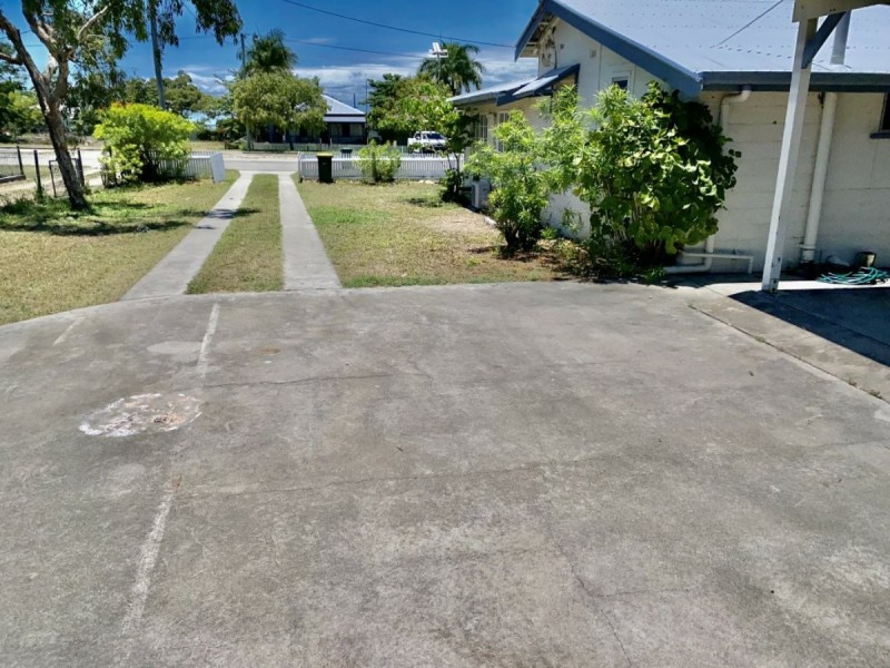 56 Poole st, Bowen QLD 4805