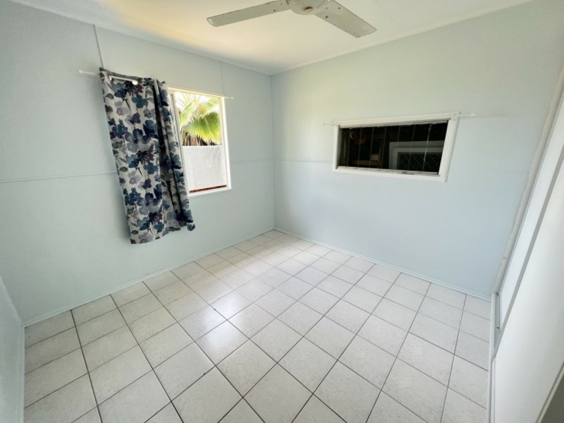 2/1 Casuarina Street, Bowen QLD 4805