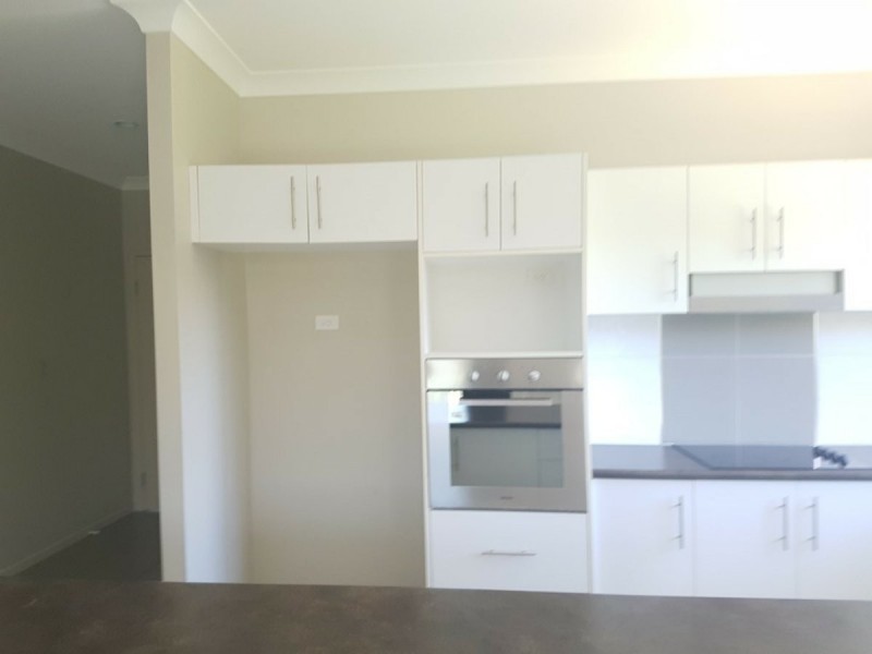 29 Seabreeze Cres, Bowen QLD 4805