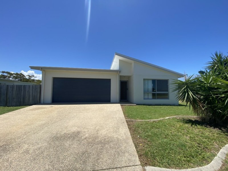 43 Scenic Crescent, Bowen QLD 4805