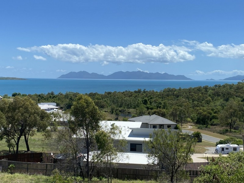 32 Grandview Terrace, Bowen QLD 4805