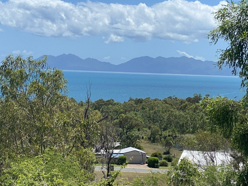 32 Grandview Terrace, Bowen QLD 4805