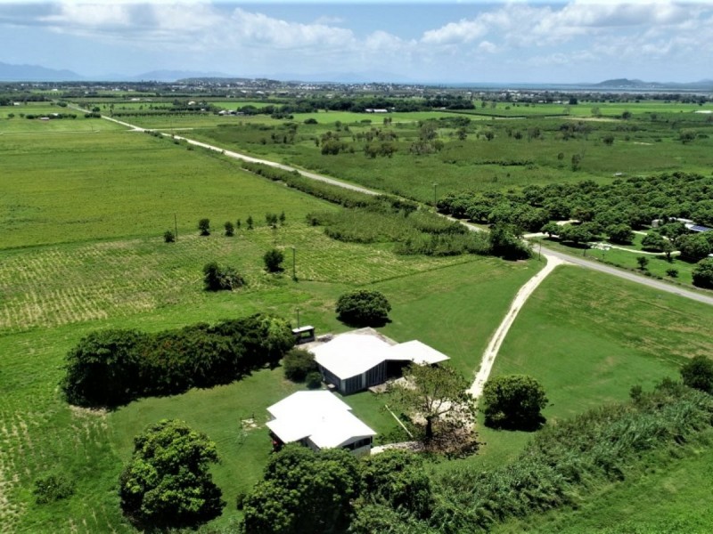 62 Millers Lane, Bowen QLD 4805