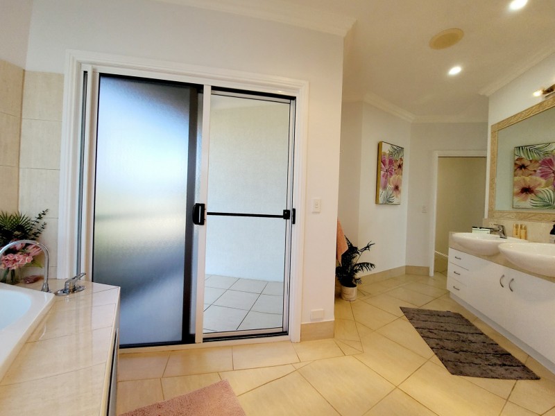 15 Bluewater Parade, Bowen QLD 4805