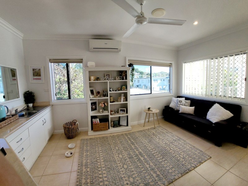 15 Bluewater Parade, Bowen QLD 4805