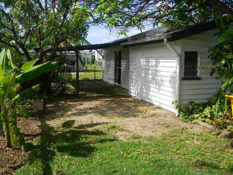 118 Herbert Street, Bowen QLD 4805