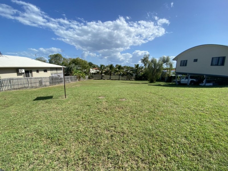 3 Craigie Court, Bowen QLD 4805