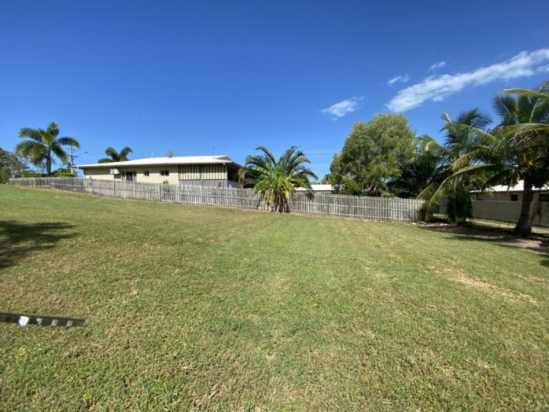 3 Craigie Court, Bowen QLD 4805