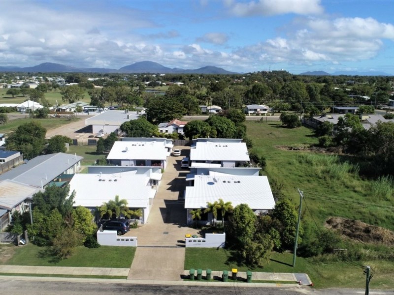 Unit 4/31 St Kilda Street, Bowen QLD 4805