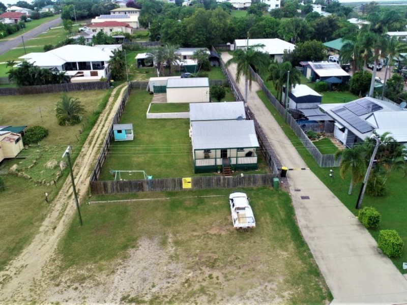 61 Reynolds Street, Bowen QLD 4805