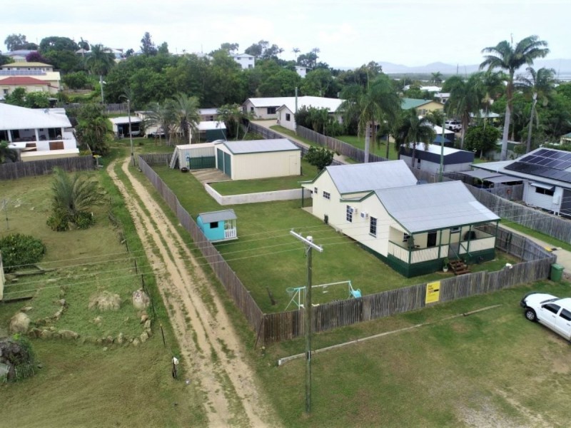 61 Reynolds Street, Bowen QLD 4805