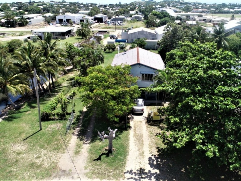 14 Thomas Street, Bowen QLD 4805