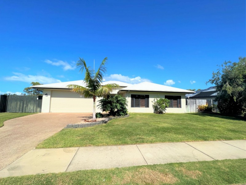 26 Scenic Crescent, Bowen QLD 4805