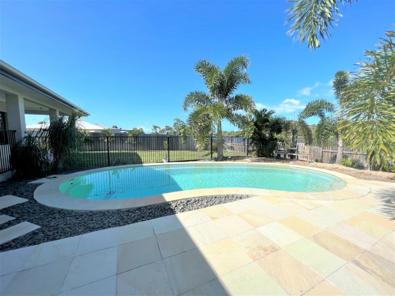 26 Scenic Crescent, Bowen QLD 4805