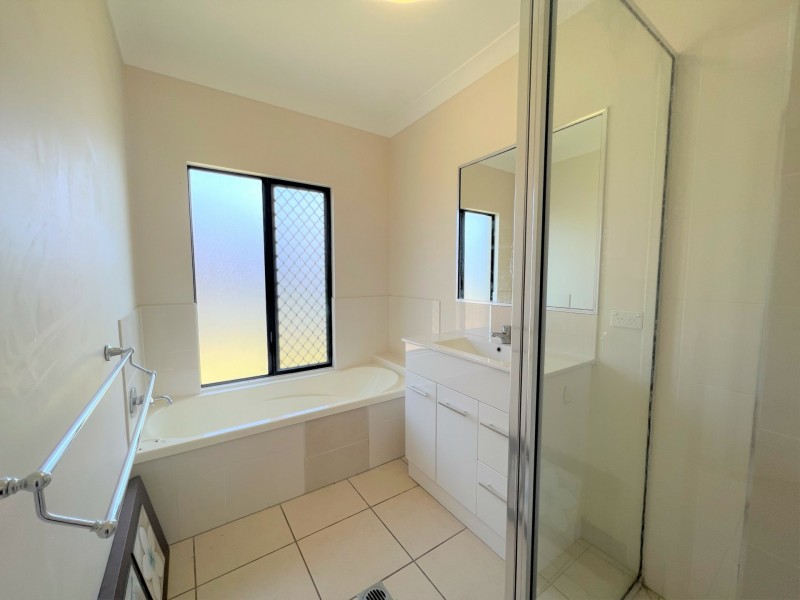 26 Scenic Crescent, Bowen QLD 4805