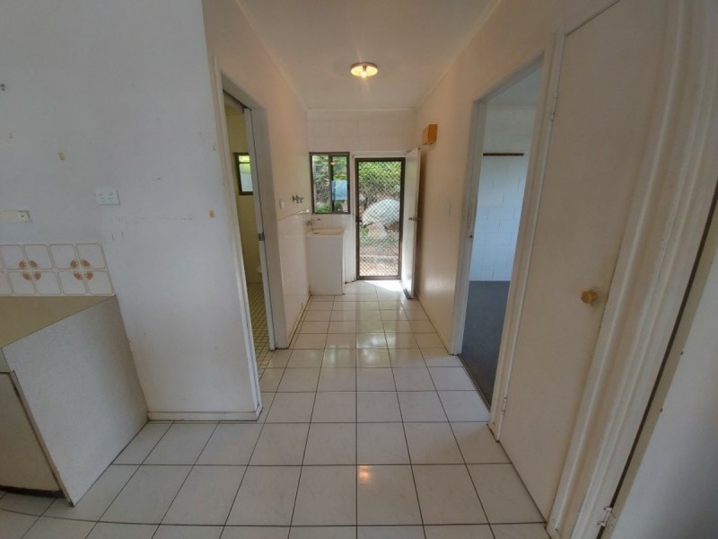 Unit 4, 8 Poinciana St, Bowen QLD 4805