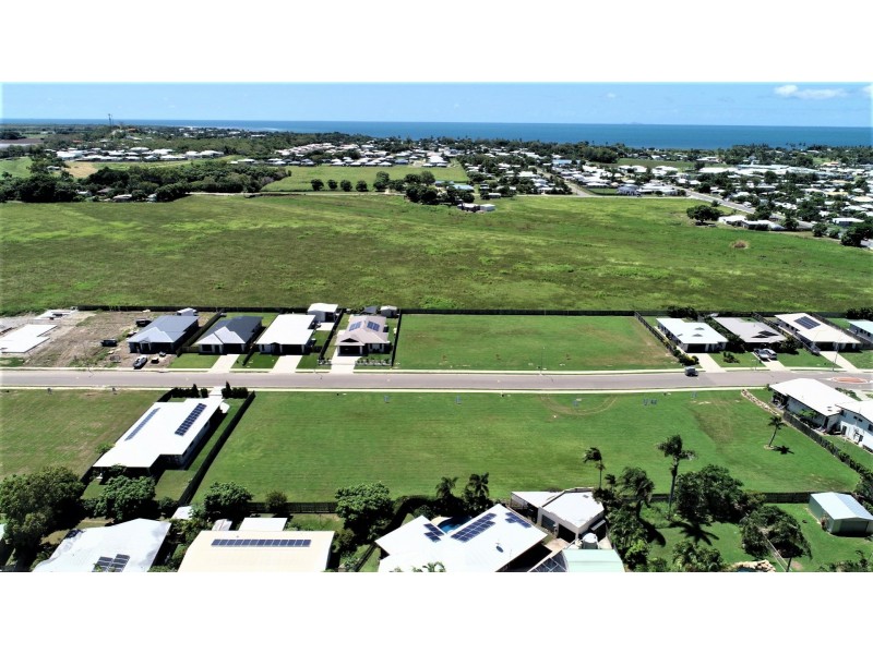 18 Harrison Court, Bowen QLD 4805