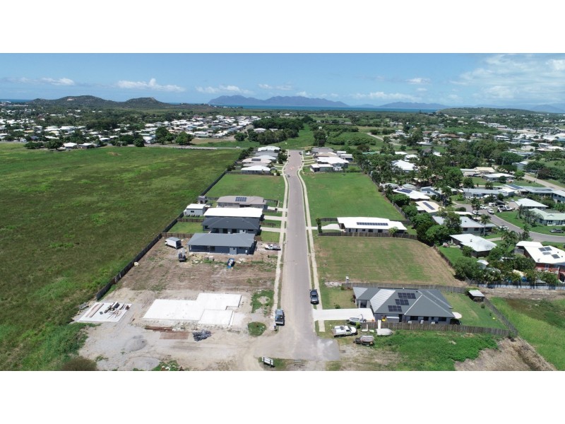 18 Harrison Court, Bowen QLD 4805