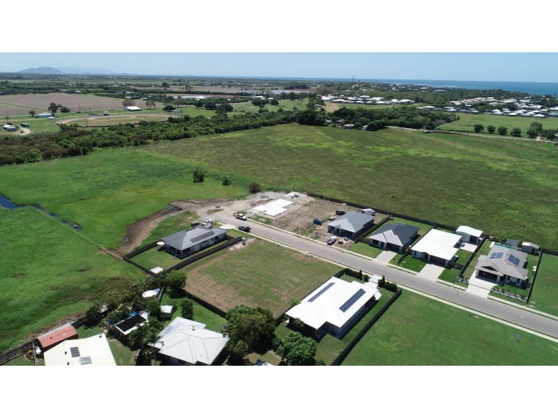 18 Harrison Court, Bowen QLD 4805
