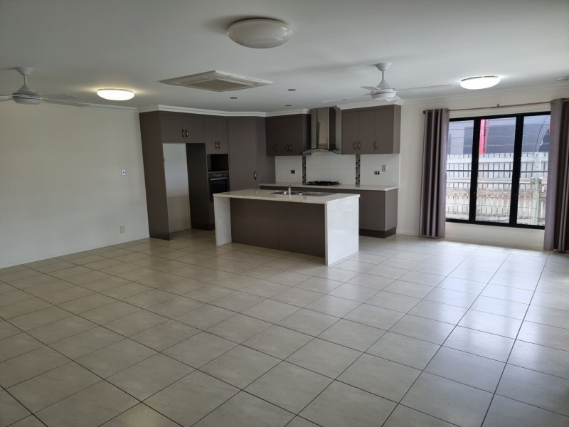 10 Lime Tree Court, Bowen QLD 4805