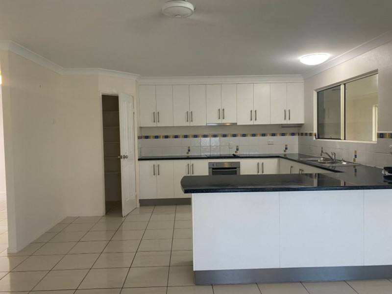4a & 4b Russell Street, Bowen QLD 4805