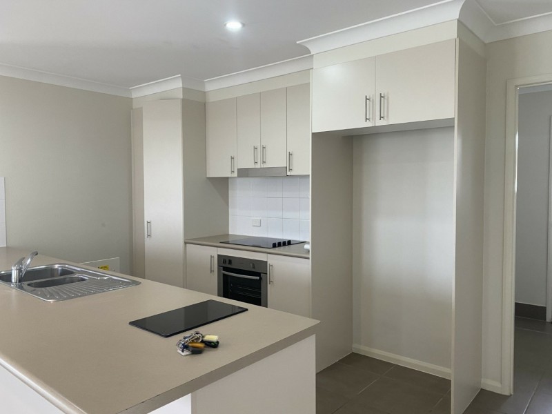 9 Cypress Cres, Bowen QLD 4805