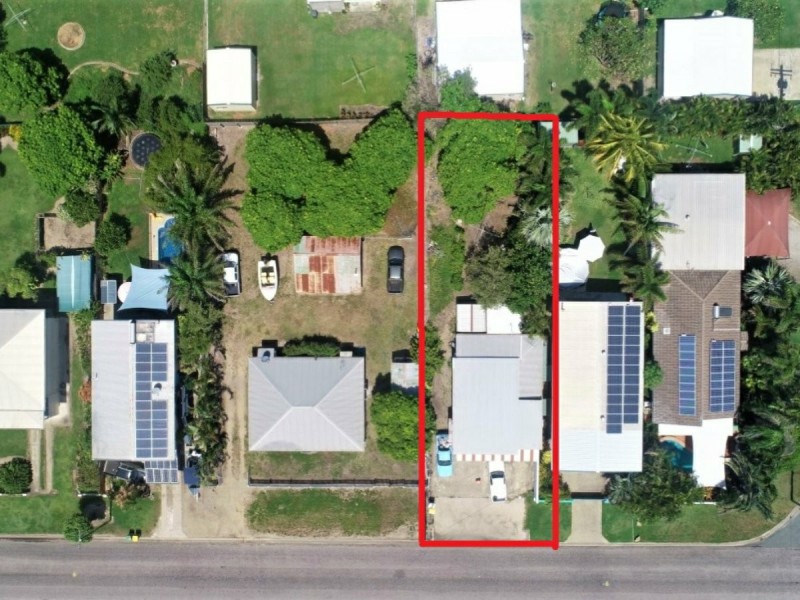 89 The Esplanade, Bowen QLD 4805