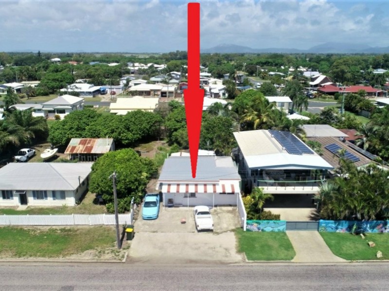 89 The Esplanade, Bowen QLD 4805