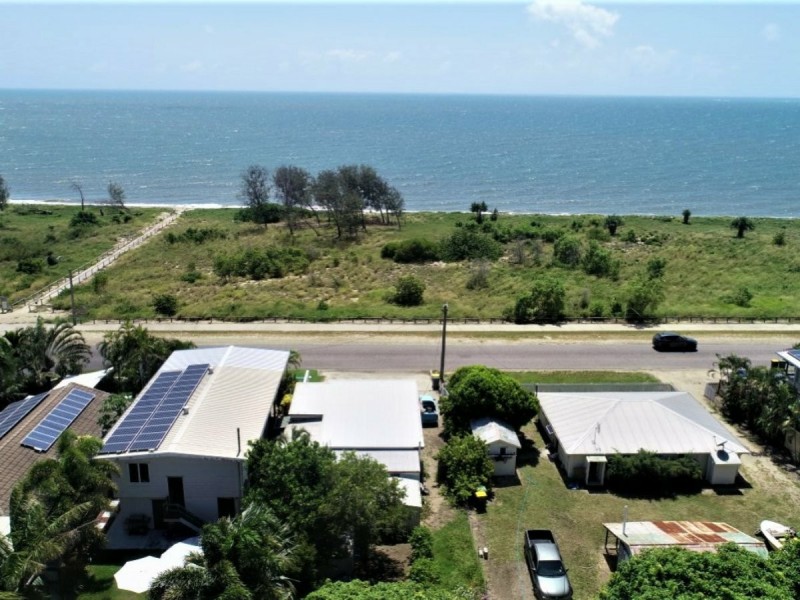 89 The Esplanade, Bowen QLD 4805