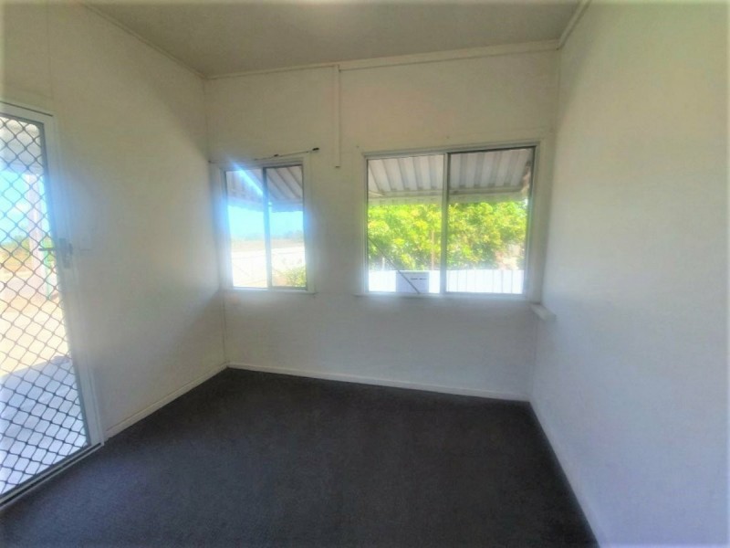 89 The Esplanade, Bowen QLD 4805