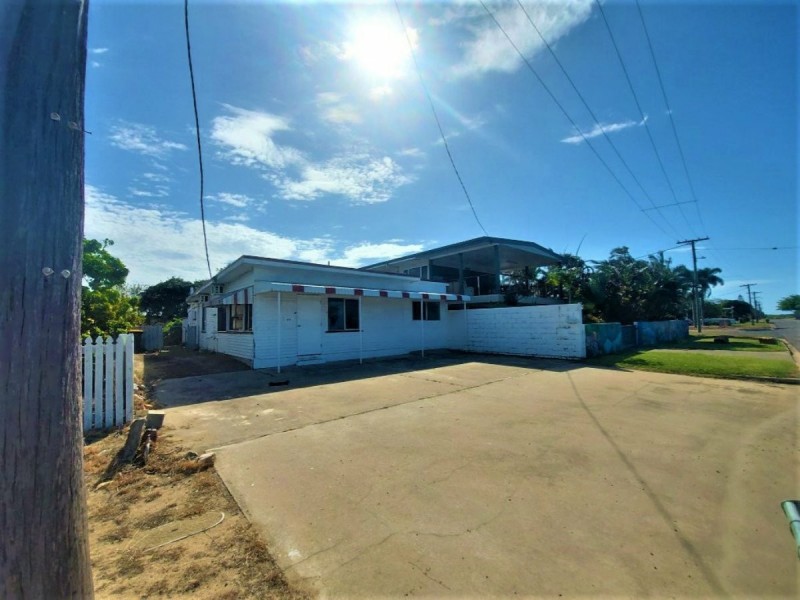 89 The Esplanade, Bowen QLD 4805