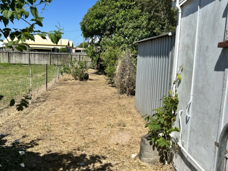 89 The Esplanade, Bowen QLD 4805