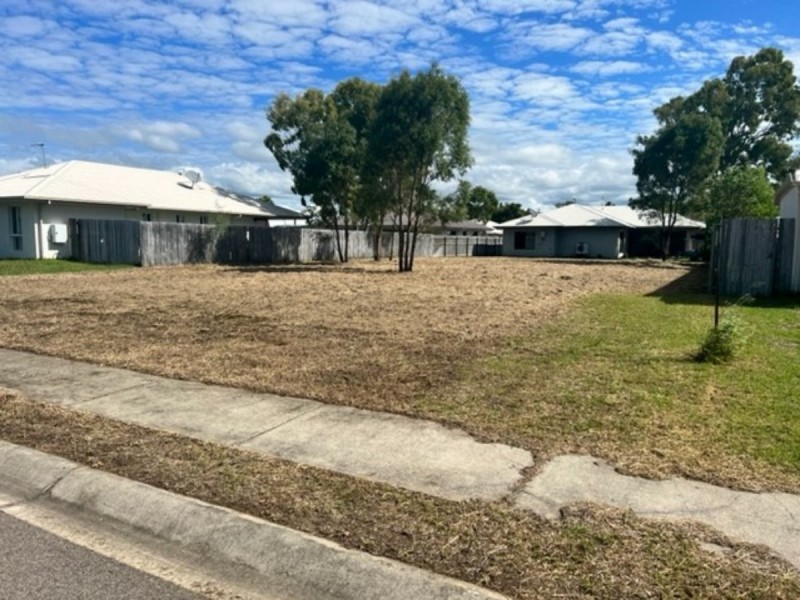 11 cowrie street, Bowen QLD 4805