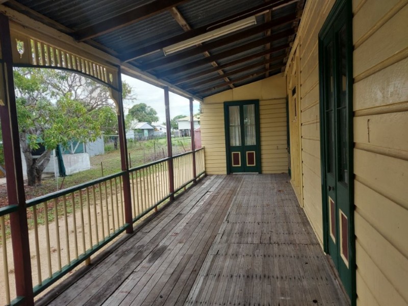 53 Livingstone Street, Bowen QLD 4805