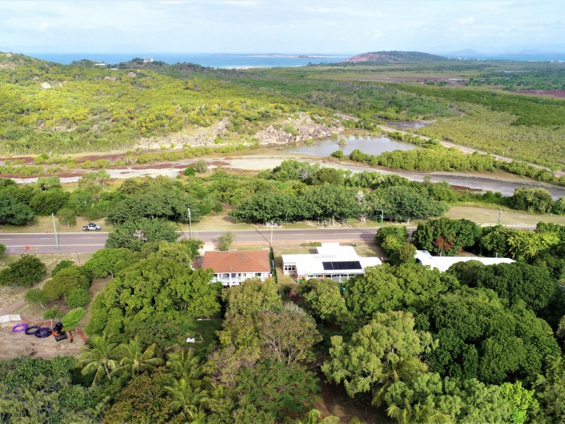 4 Horseshoe Bay Road, Bowen QLD 4805