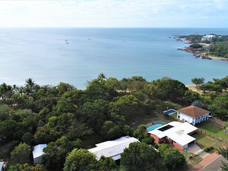 4 Horseshoe Bay Road, Bowen QLD 4805