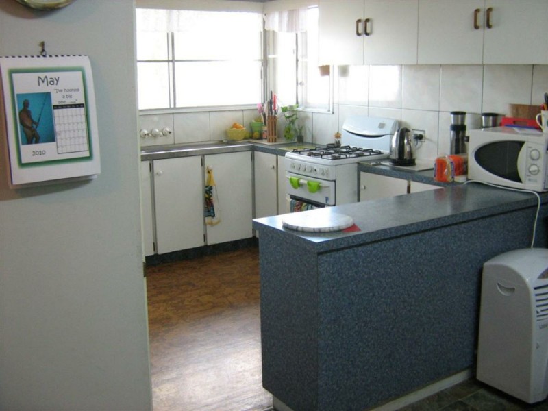 28 Livingstone Street, Bowen QLD 4805