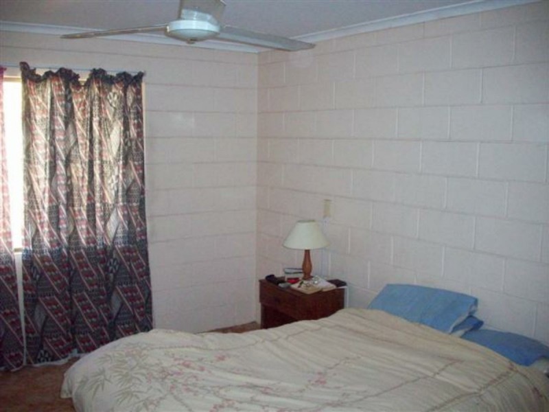Unit 8, 2A Powell Street, Bowen QLD 4805