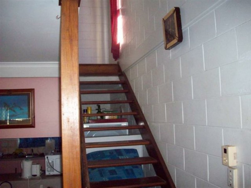 Unit 8, 2A Powell Street, Bowen QLD 4805