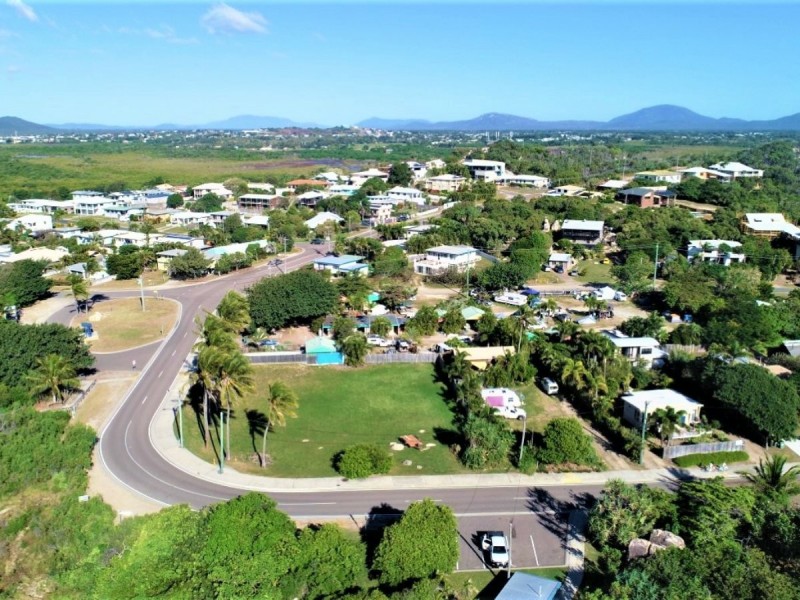 47 Rose Bay Road, Bowen QLD 4805