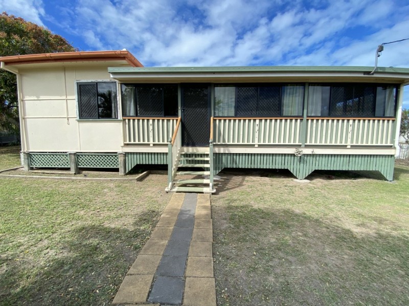 12 Brisbane St, Bowen QLD 4805
