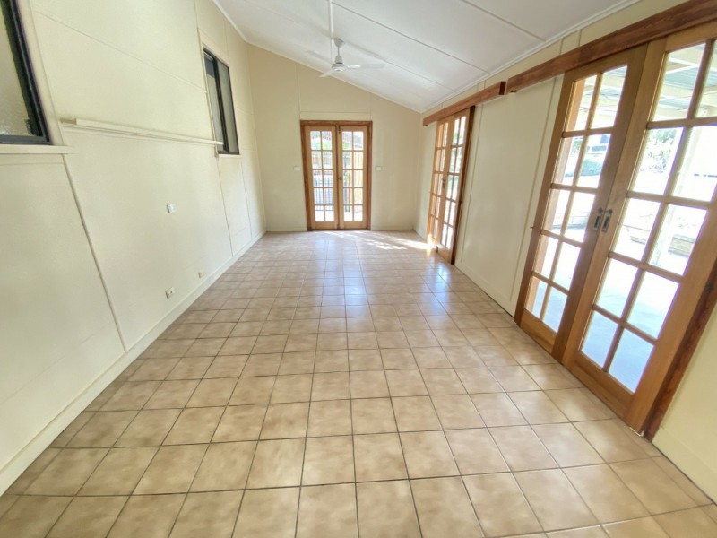 12 Brisbane St, Bowen QLD 4805