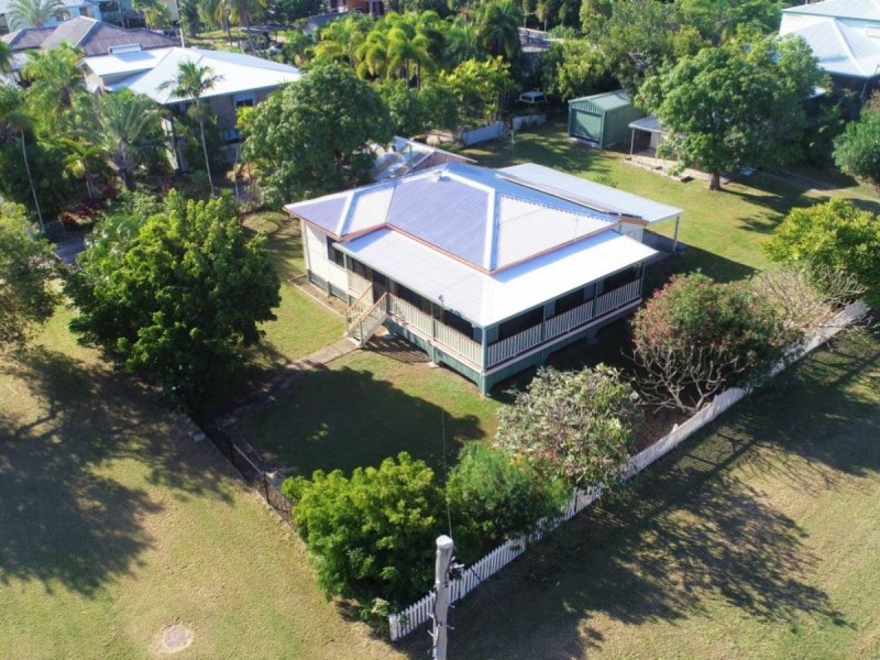 12 Brisbane St, Bowen QLD 4805