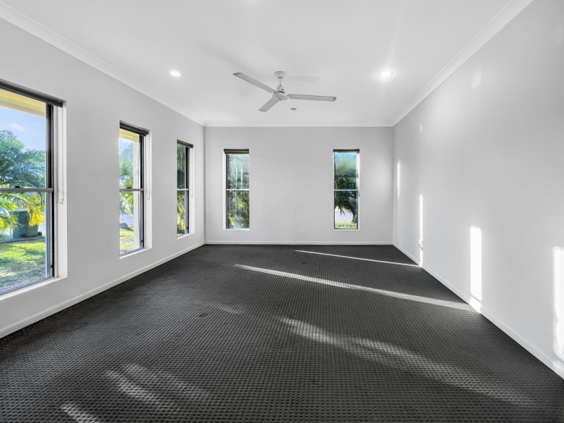 38 Seabreeze Crescent, Bowen QLD 4805