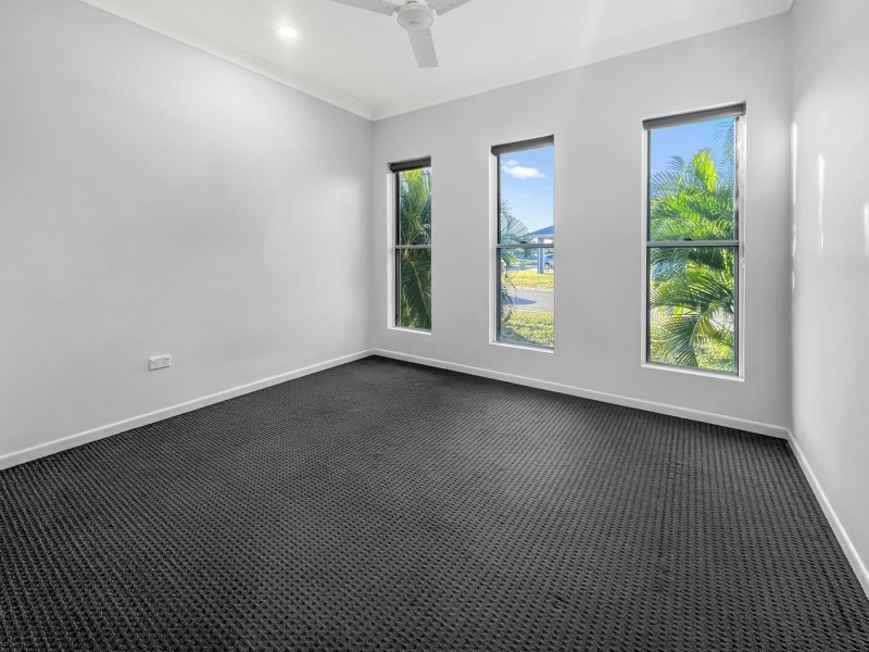 38 Seabreeze Crescent, Bowen QLD 4805