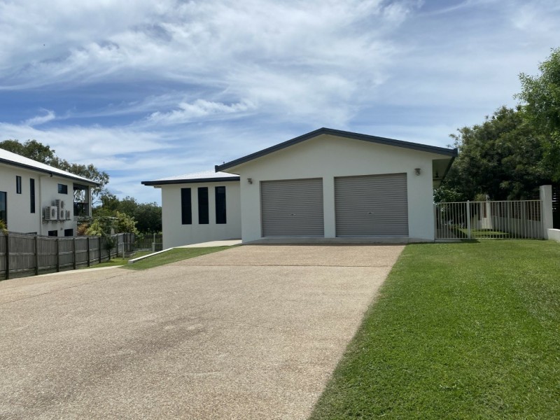 16 Silk Road, Bowen QLD 4805